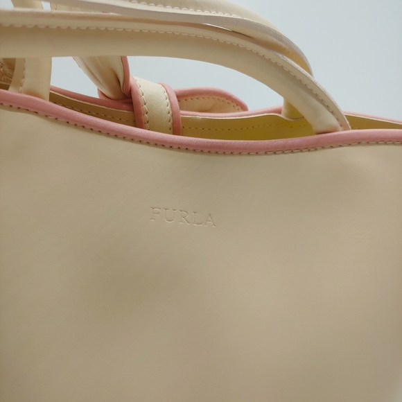 *vintage* Furlasmall cream ivory beige & rose bow leather smooth handbag
